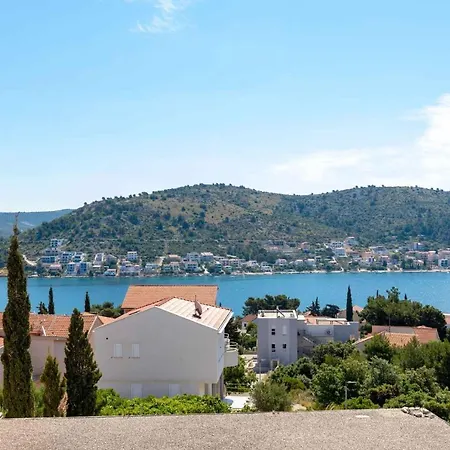 - Sibenik Riviera 36423 * 罗戈兹尼察