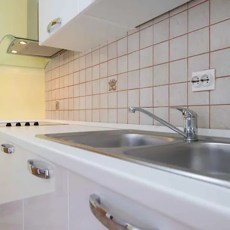 - Sibenik Riviera 36423 罗戈兹尼察